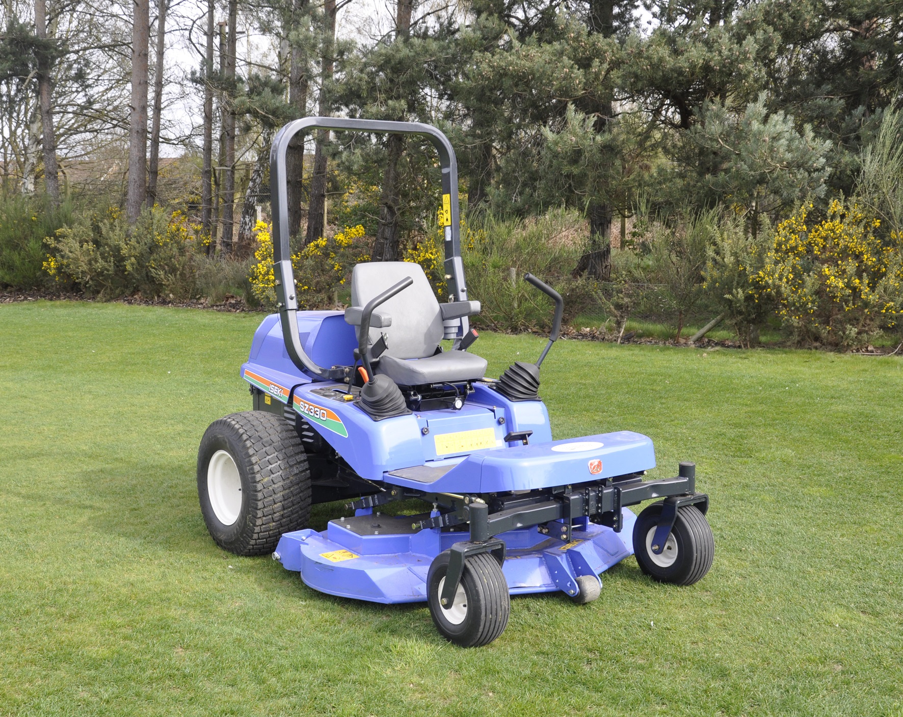 Iseki SZ330 Zero Turn Mower Nigel Rafferty Groundcare