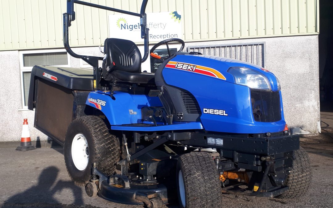 FOR SALE – PRE-OWNED ISEKI SXG326 RIDE-ON MOWER WITH 54″ DECK & LOW DUMP COLLECTOR NOW SOLD!!